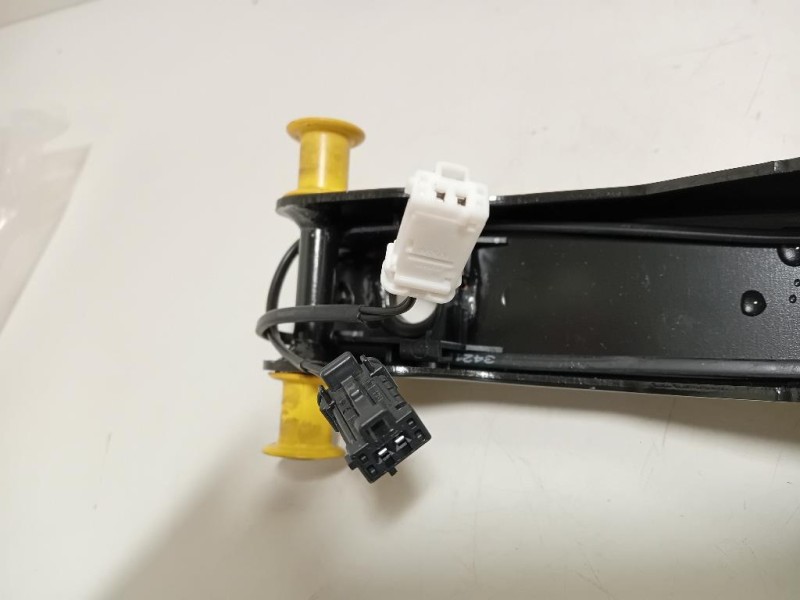 Attacco Cintura Sedile Centrale POST 98132460XX Peugeot 5008 II 2017