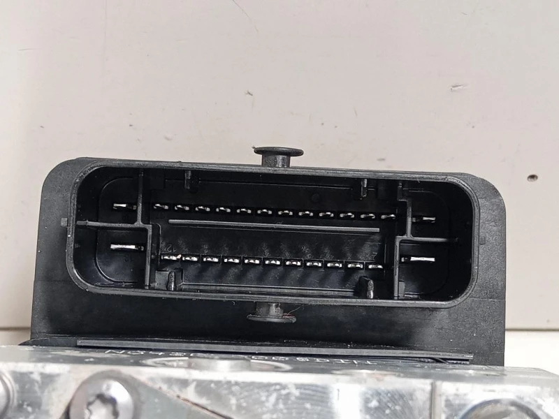 Pompa ABS ANT 52003820 Fiat 500L 2013