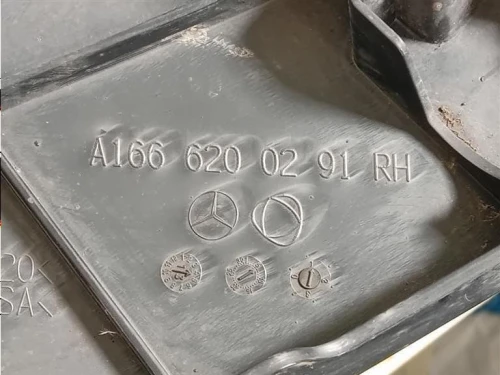 Supporto Proiettore DX A1666200291 DIFETTO IN FOTO Mercedes Classe ML W166 2012