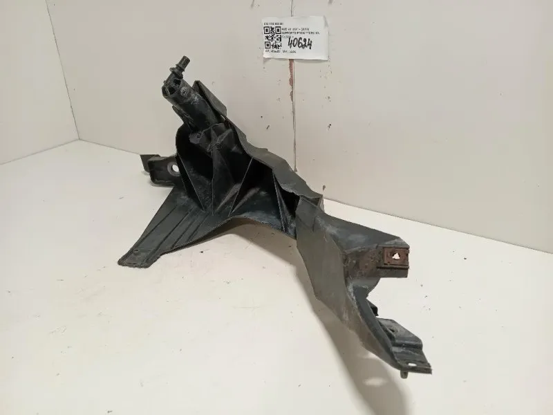 Supporto Proiettore SX 8X0 805 607 Audi A1 8X1 2010