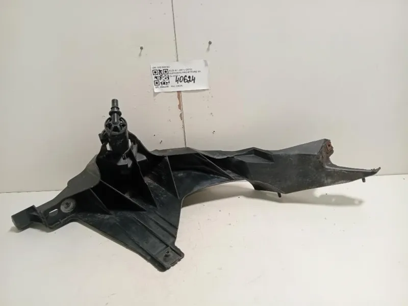 Supporto Proiettore SX 8X0 805 607 Audi A1 8X1 2010