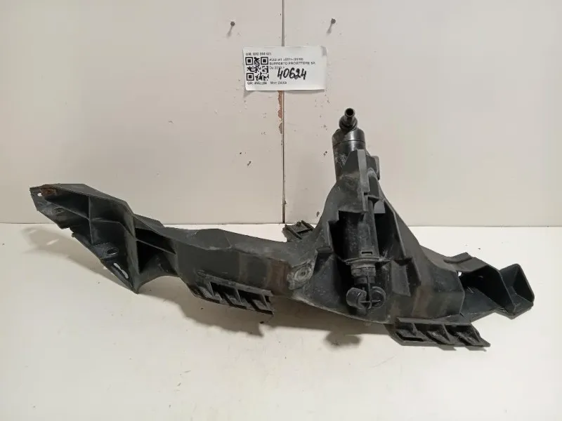 Supporto Proiettore SX 8X0 805 607 Audi A1 8X1 2010