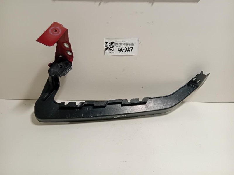 Supporto Proiettore SX SUPPORTO PROIETTORE SX Chevrolet Orlando 2011