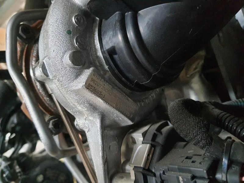 Motore Semicompleto DV5RDYH01 Peugeot 308 II 2017