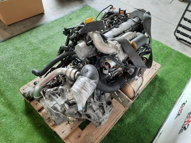 Motore Semicompleto F9Q800 120 CV 88 KW Renault Megane II CC 2003