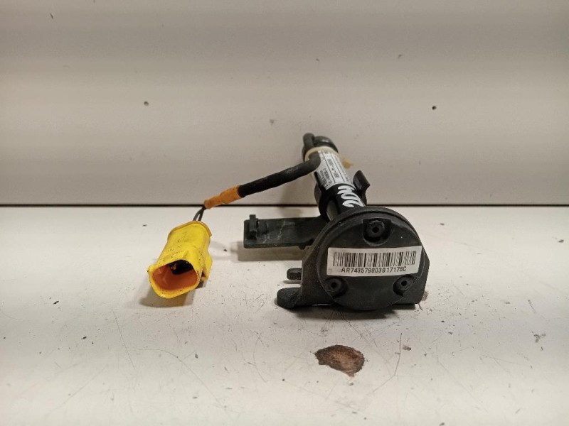 Attuatore Cerniera Cofano ANT DX 0589-P1-000095 Bmw Serie 5 G30 Berlina 2016