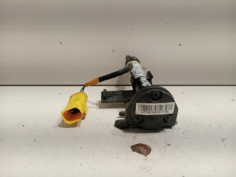 Attuatore Cerniera Cofano ANT DX 0589-P1-000095 Bmw Serie 5 G30 Berlina 2016