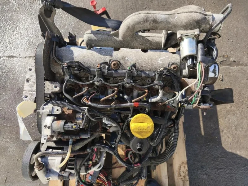 Motore Semicompleto F9Q760 101 CV 75 KW Renault Trafic III 2001