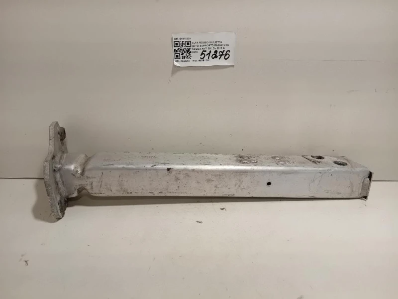 Supporto Radiatore Acqua ANT DX 51811229 Alfa Romeo Giulietta 2010