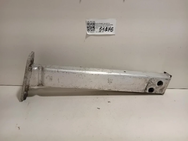 Supporto Radiatore Acqua ANT DX 51811229 Alfa Romeo Giulietta 2010