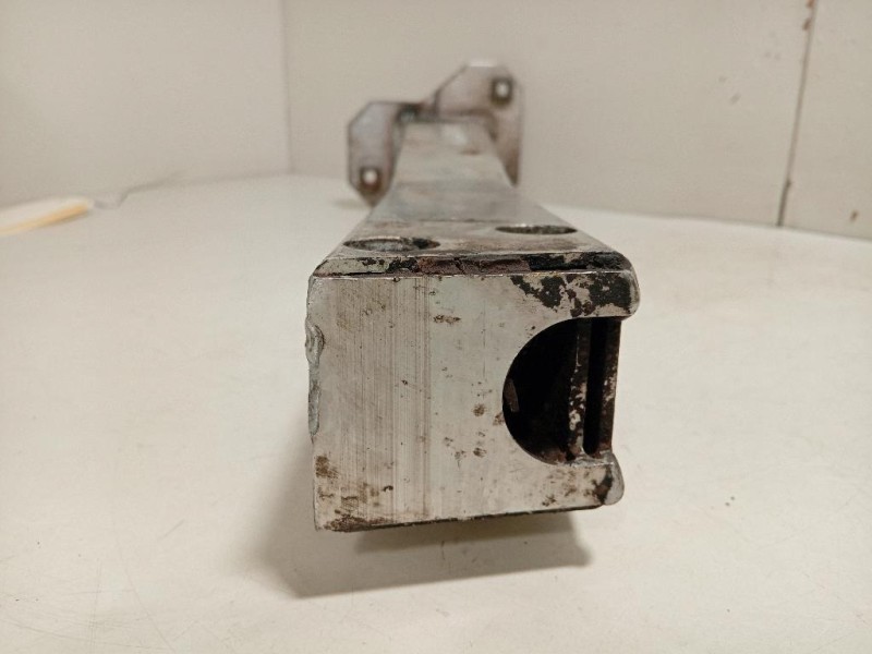 Supporto Radiatore Acqua ANT DX 51811229 Alfa Romeo Giulietta 2010