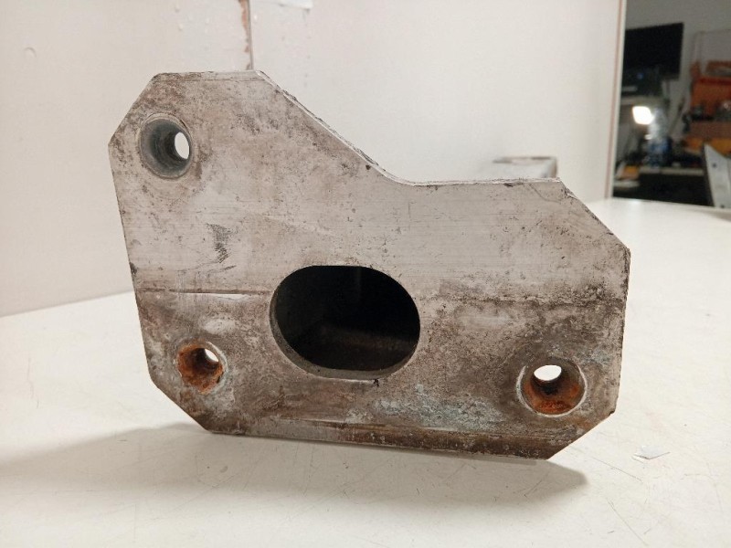 Supporto Radiatore Acqua ANT DX 51811229 Alfa Romeo Giulietta 2010