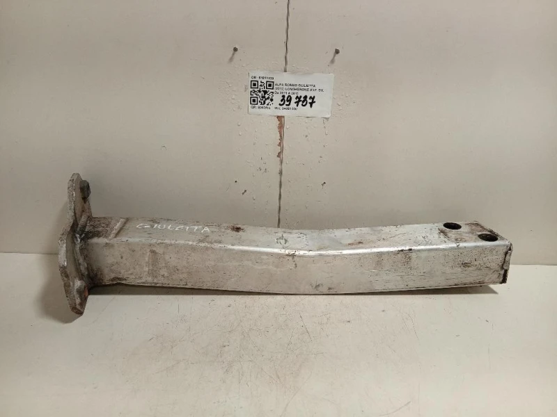 Supporto Radiatore Acqua ANT DX 51811229 Alfa Romeo Giulietta 2010