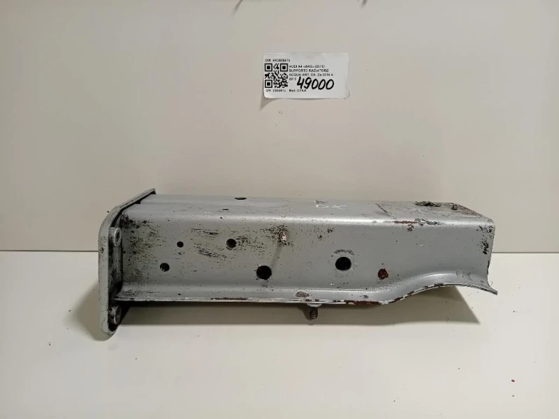 Supporto Radiatore Acqua ANT DX 8K0805678 Audi A4 8W2 2015