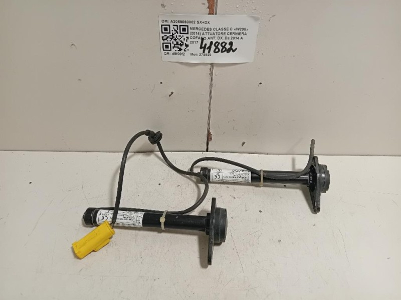 Attuatore Cerniera Cofano ANT DX A2059060002 SX+DX Mercedes Classe C W205 2014