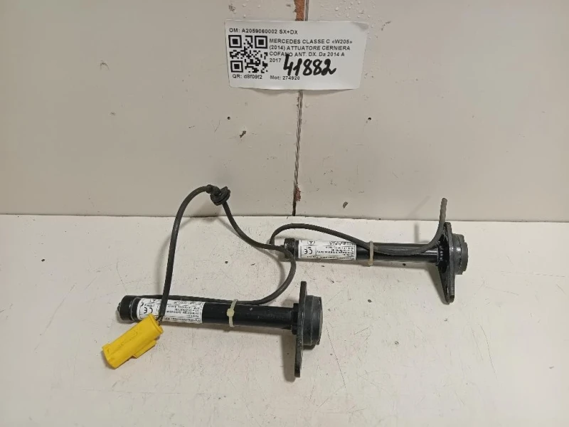 Attuatore Cerniera Cofano ANT DX A2059060002 SX+DX Mercedes Classe C W205 2014