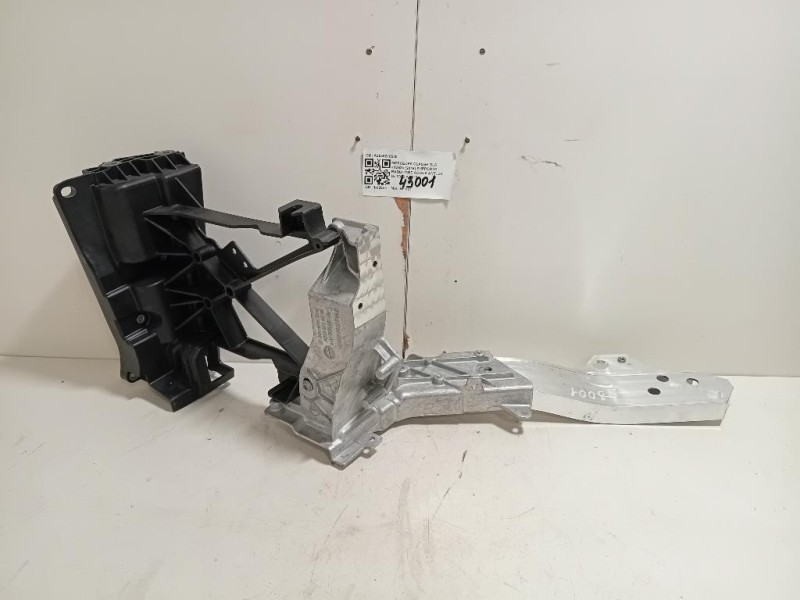 Supporto Radiatore Acqua ANT DX A2536210500 Mercedes Classe GLC X253 2016