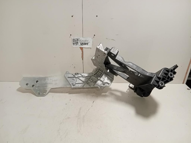 Supporto Radiatore Acqua ANT DX A2536210500 Mercedes Classe GLC X253 2016