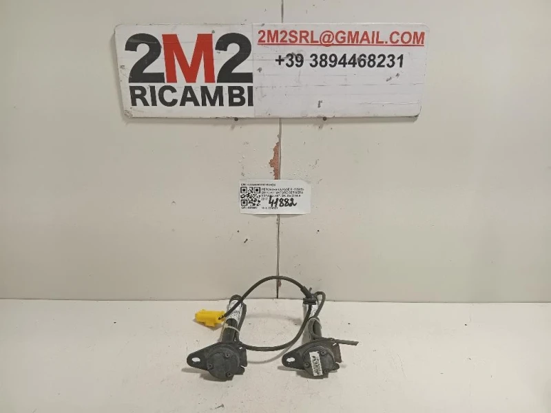 Attuatore Cerniera Cofano ANT DX A2059060002 SX+DX Mercedes Classe C W205 2014