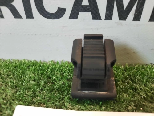 Supporto Radiatore Acqua ANT DX 2105040146 Mercedes Classe SLK R170 1997