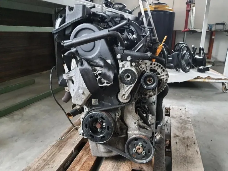 Motore Semicompleto BFS 102 CV 75 KW Volkswagen NEW Beetle I Cabrio 2002