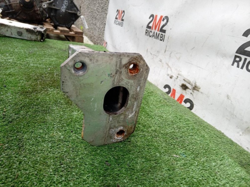 Supporto Radiatore Acqua ANT SX Alfa Romeo Giulietta 2010