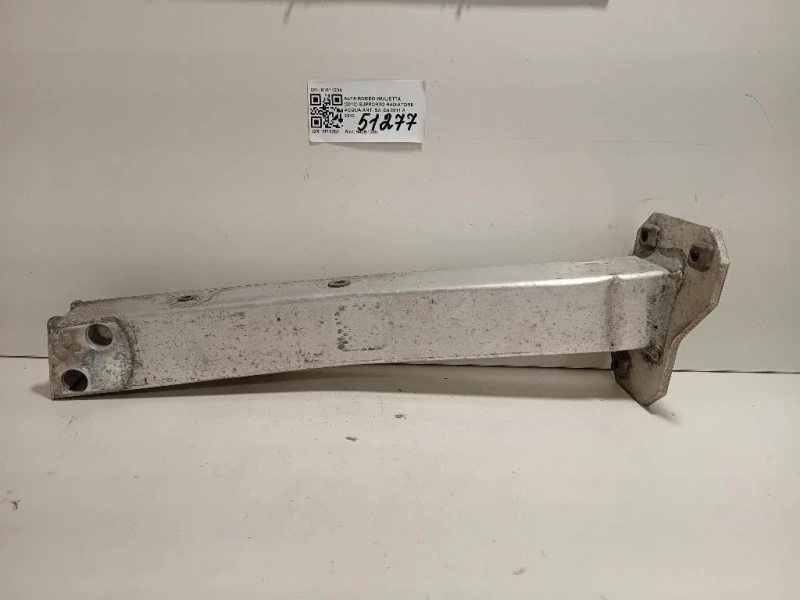 Supporto Radiatore Acqua ANT SX 51811234 Alfa Romeo Giulietta 2010