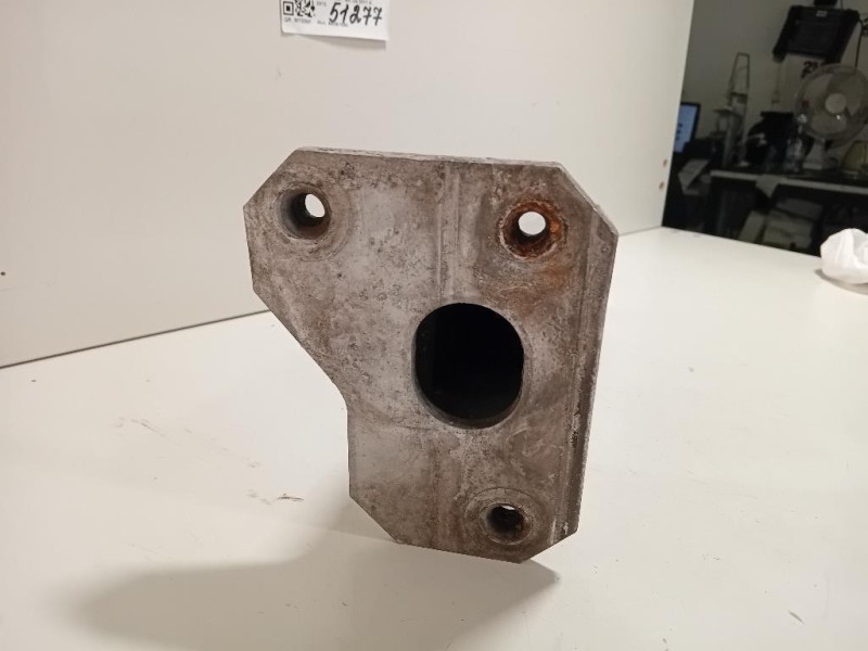 Supporto Radiatore Acqua ANT SX 51811234 Alfa Romeo Giulietta 2010