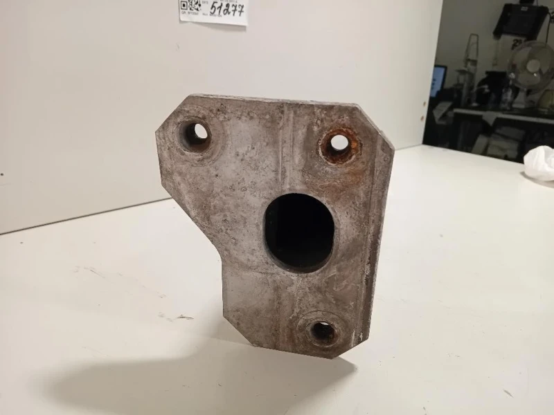 Supporto Radiatore Acqua ANT SX 51811234 Alfa Romeo Giulietta 2010