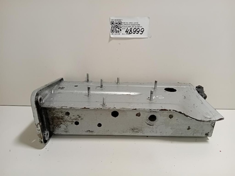 Supporto Radiatore Acqua ANT SX 8K0805677 Audi A4 8W2 2015