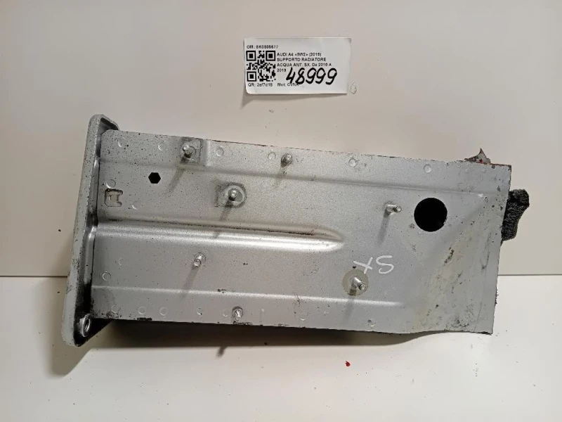 Supporto Radiatore Acqua ANT SX 8K0805677 Audi A4 8W2 2015