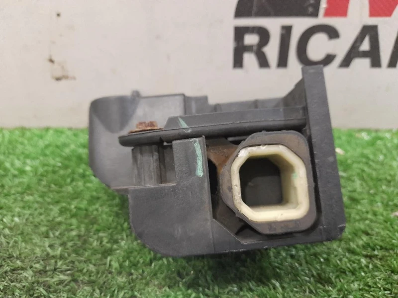 Supporto Radiatore Acqua ANT SX 8A9494100 Fiat 500L 2013