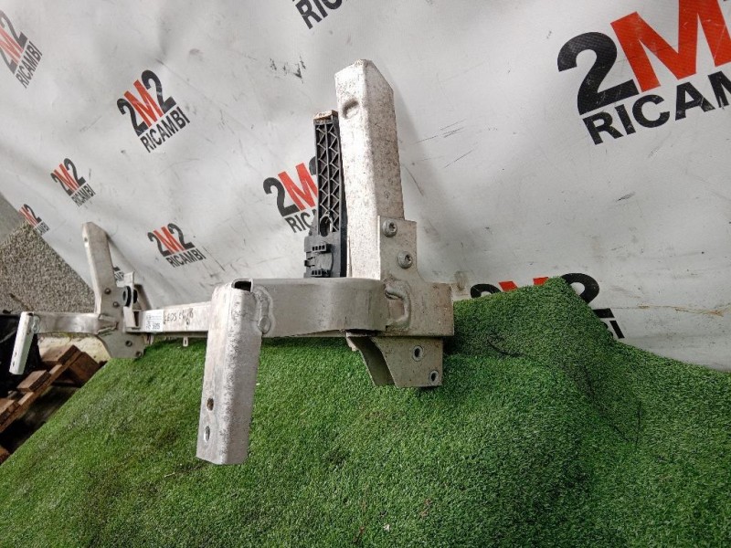 Supporto Radiatore Acqua INF ANT SUPPORTO RADIATORE ACQUA INF ANT Mercedes Classe B W246 2012