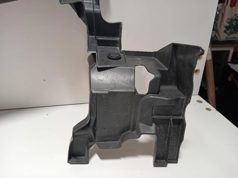 Supporto Radiatore Acqua SUP ANT 53289-OD110 Toyota Yaris IV 2014