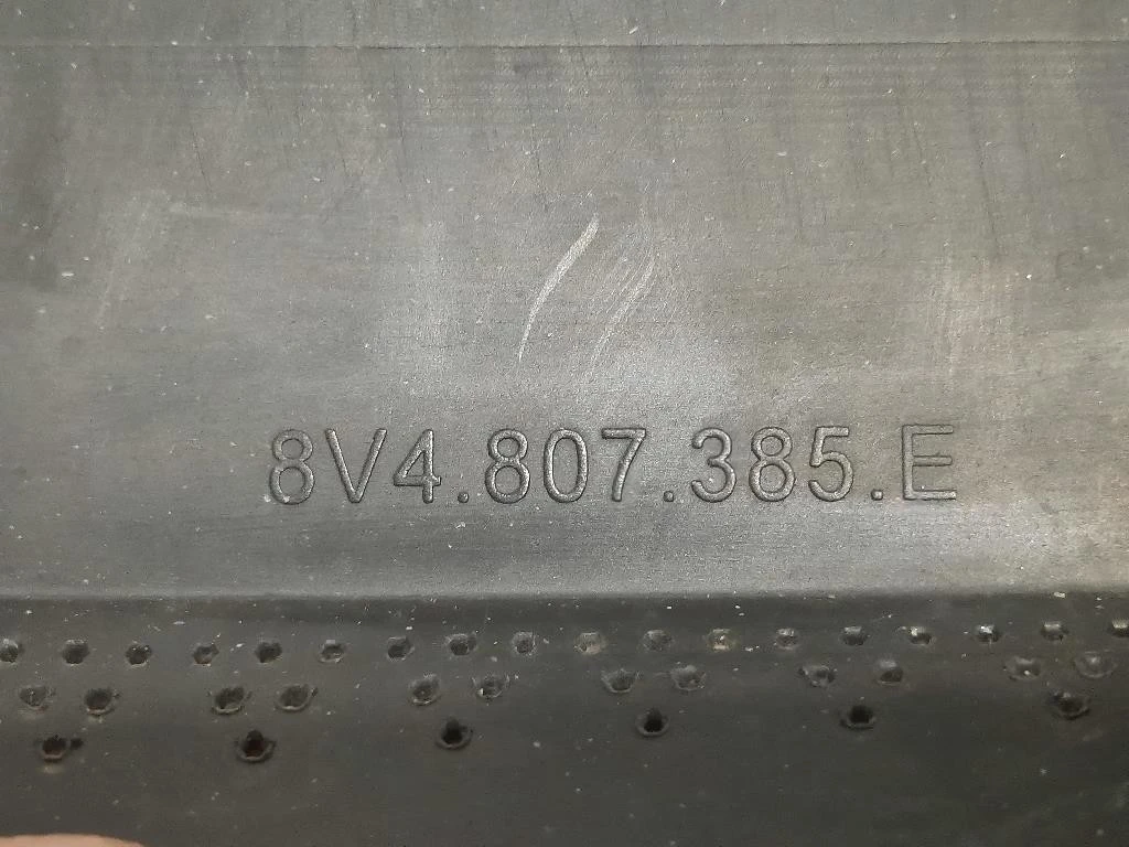 Supporto Spoiler Paraurti POST 8V4807385E Audi A3 8VA Sportback 2012