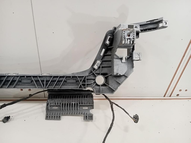 Supporto Spoiler Paraurti POST 8W9 807 385 Audi A4 8W5 Avant 2015