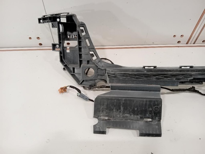 Supporto Spoiler Paraurti POST 8W9 807 385 Audi A4 8W5 Avant 2015