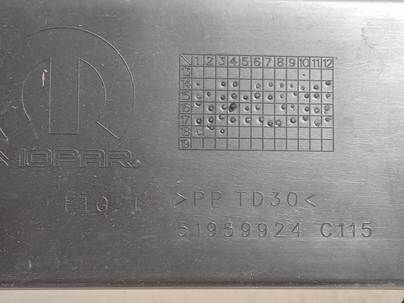 Supporto Spoiler Paraurti POST 51959924 Jeep Renegade 2018