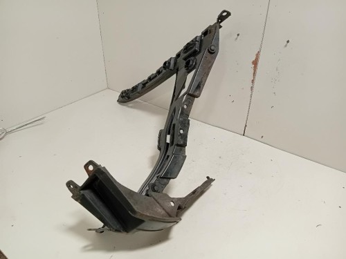 Supporto Spoiler Paraurti POST SX A2058802002 Mercedes Classe C W205 2014