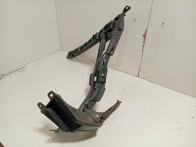 Supporto Spoiler Paraurti POST SX A2058802002 Mercedes Classe C W205 2014