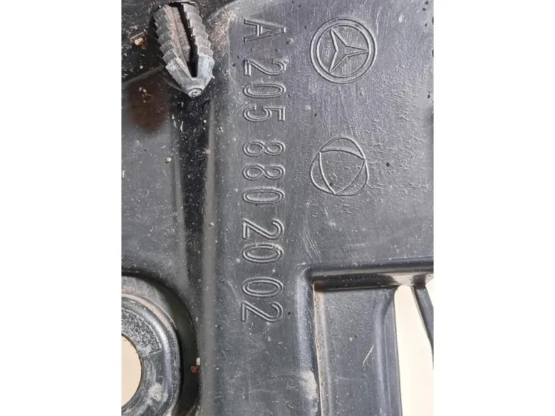 Supporto Spoiler Paraurti POST SX A2058802002 Mercedes Classe C W205 2014