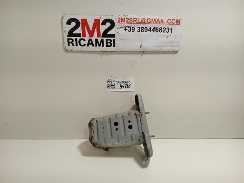 Supporto Traversa Radiatore ANT SX SUPPORTO TRAVERSA RADIATORE ANT SX Toyota Yaris IV 2012