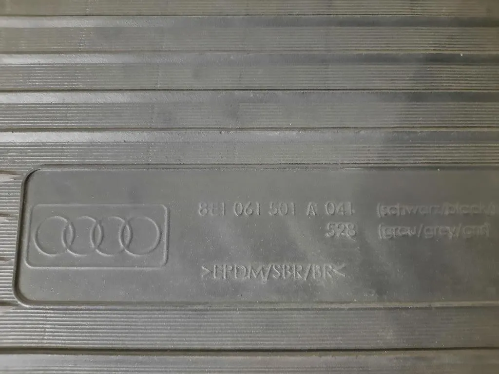 Tappetini Gomma 8E1061501A GOMMA Audi A4 8ED Avant 2005