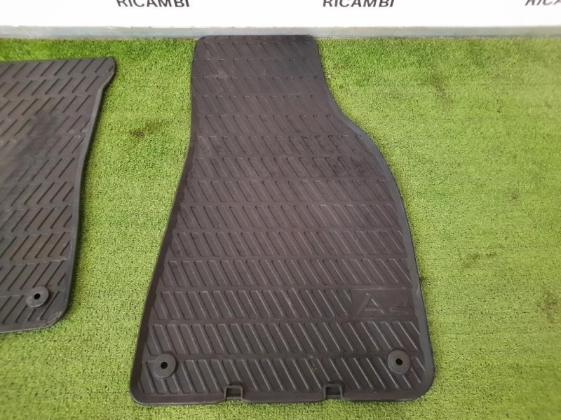 Tappetini Gomma 8E1061501A GOMMA Audi A4 8ED Avant 2005
