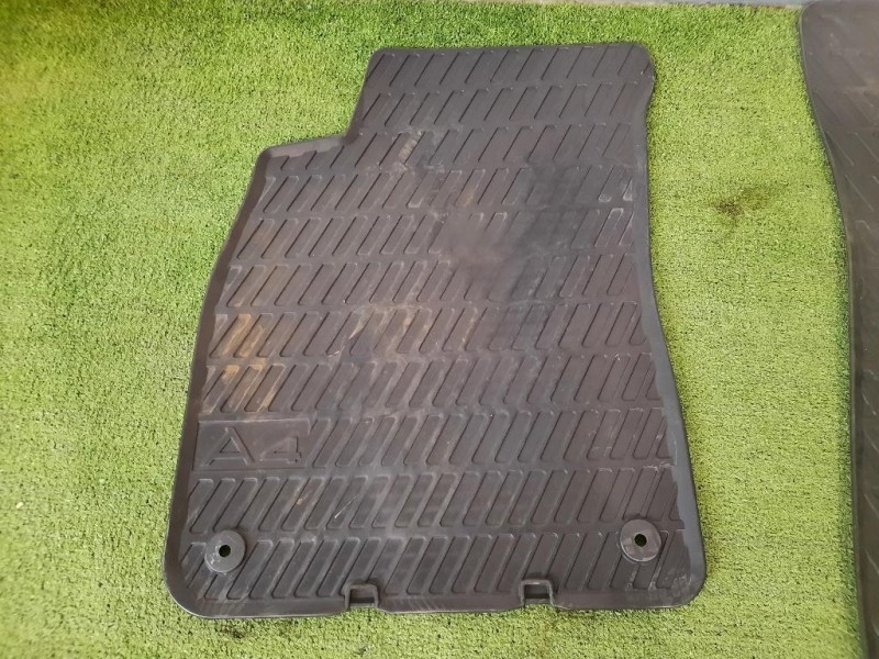 Tappetini Gomma 8E1061501A GOMMA Audi A4 8ED Avant 2005