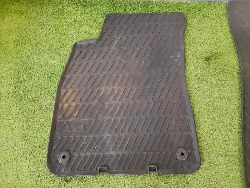 Tappetini Gomma 8E1061501A GOMMA Audi A4 8ED Avant 2005