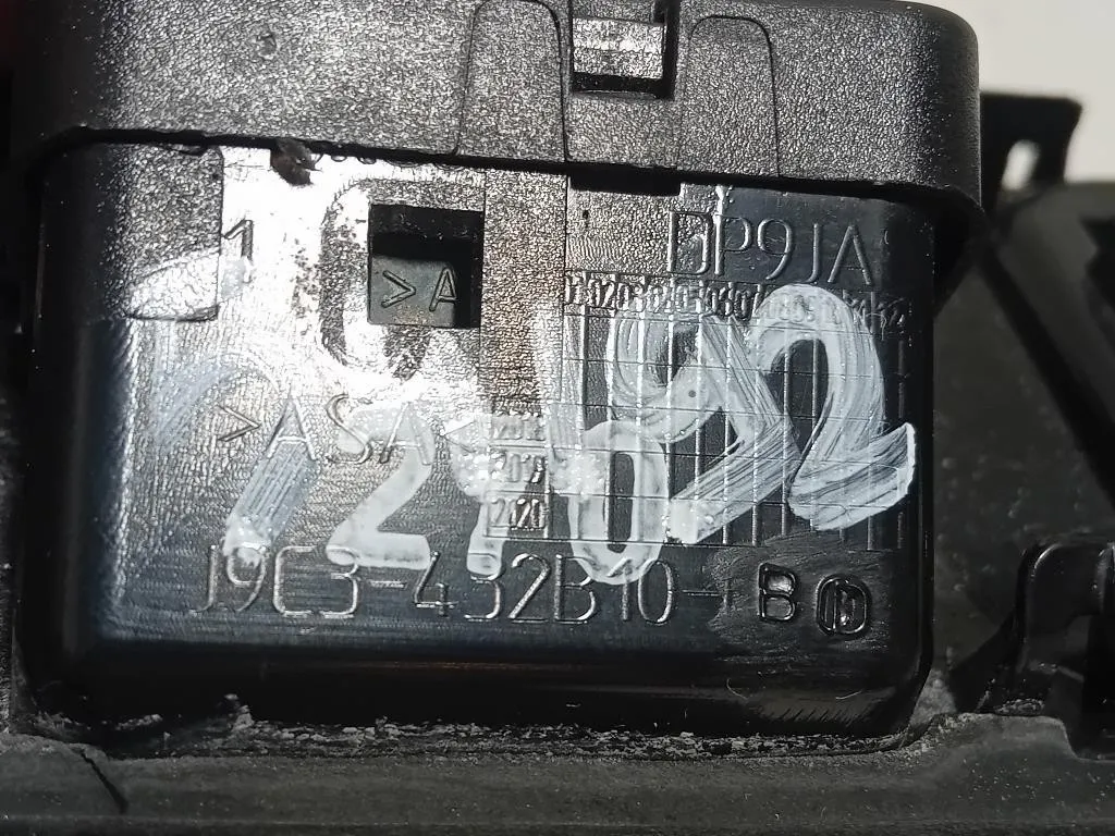 Telecamera Paraurti POST HX73-4073A-AC Jaguar E-pace 2017