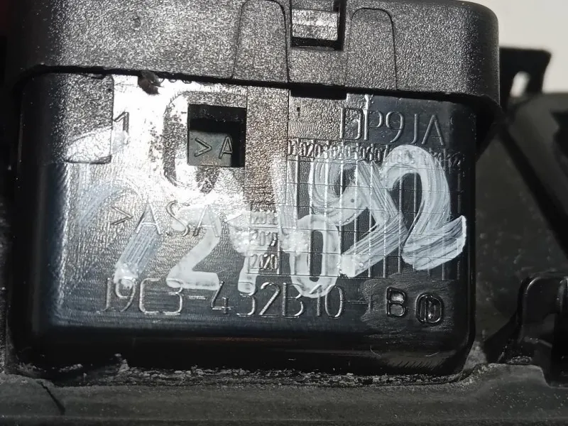 Telecamera Paraurti POST HX73-4073A-AC Jaguar E-pace 2017