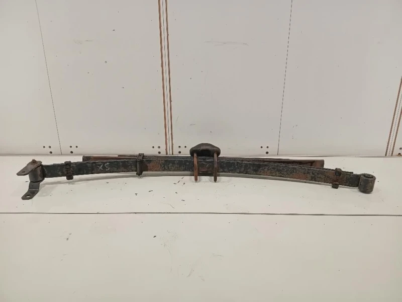 Balestra POST SX BALESTRA POST DX Nissan Navara 2010