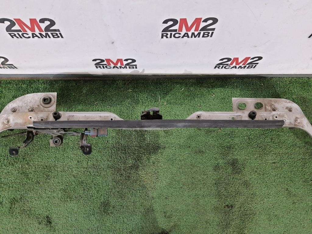 Traversa Frontale SUP ANT 1352684080 Fiat QUBO 2008